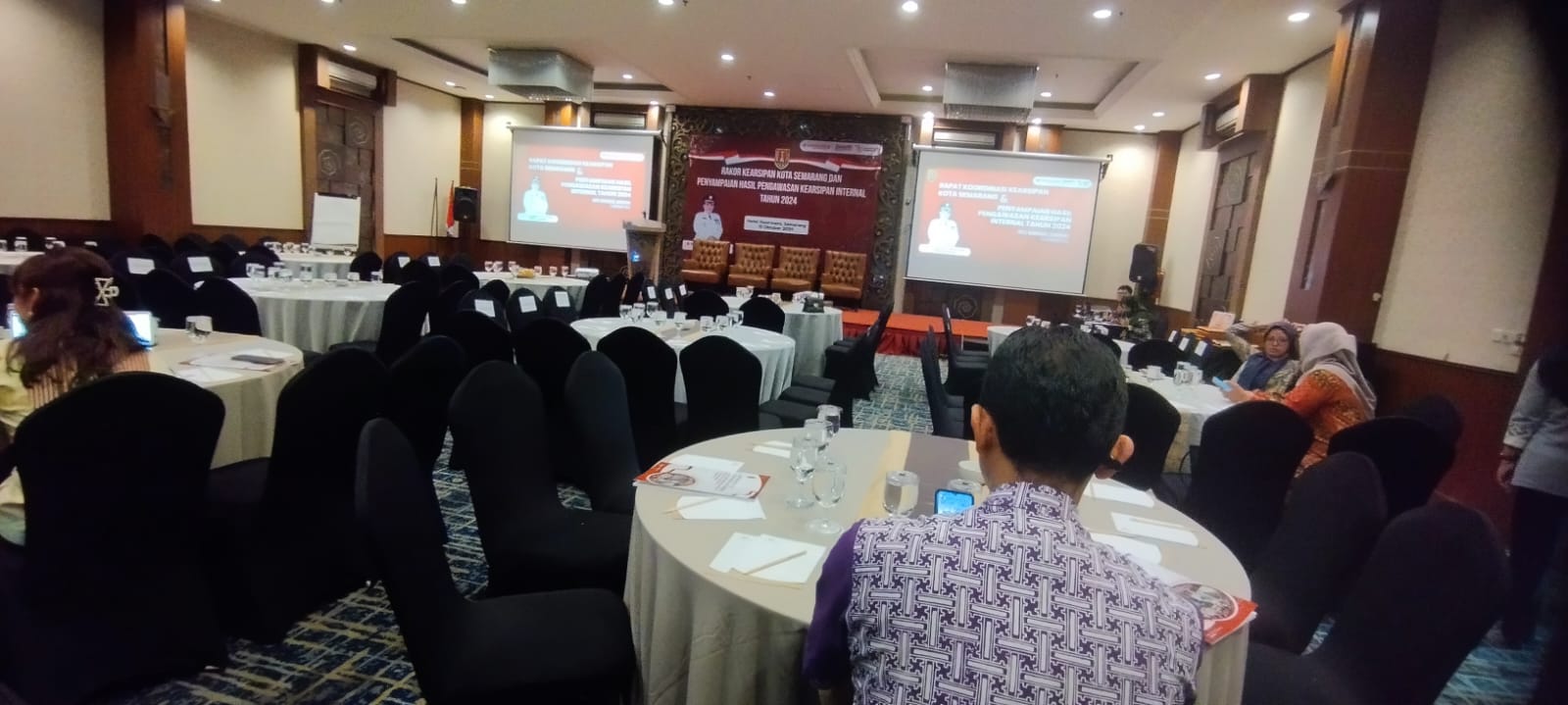 DISKOMINFO Kota Semarang Hadiri Laporan Hasil Pengawasan Kearsipan di Hotel Noorman